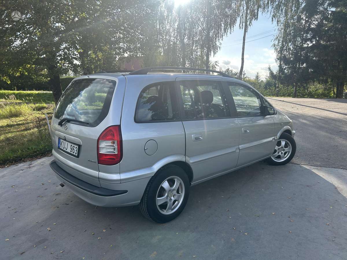Opel Zafira 2004 — photo 5