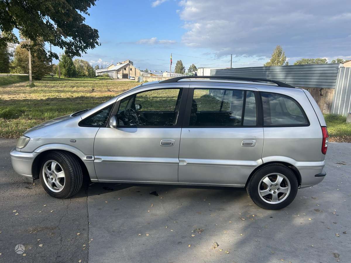 Opel Zafira 2004 — photo 8