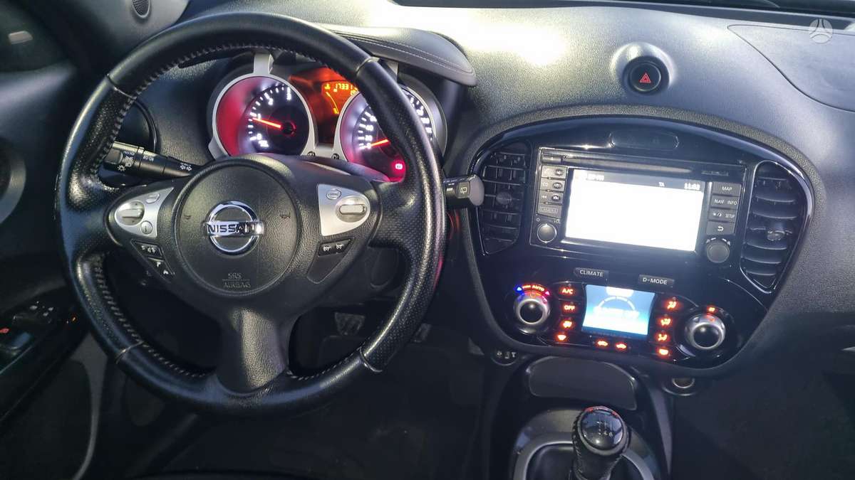 Nissan Juke 2015 — photo 44