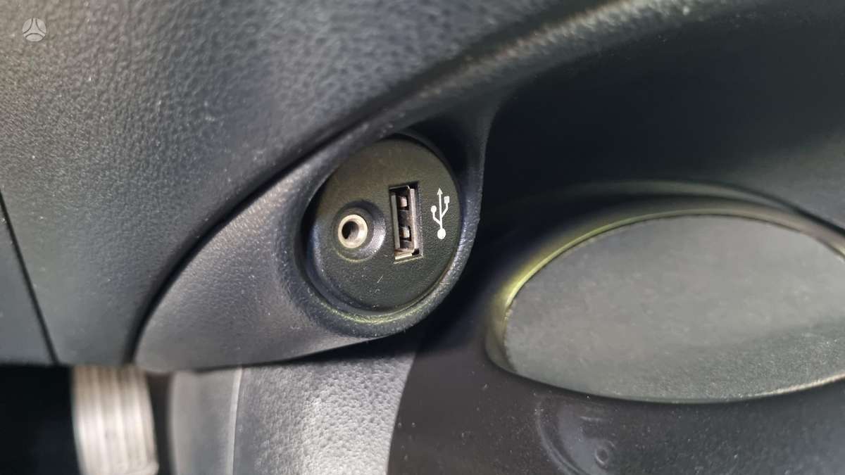 Nissan Juke 2015 — photo 53