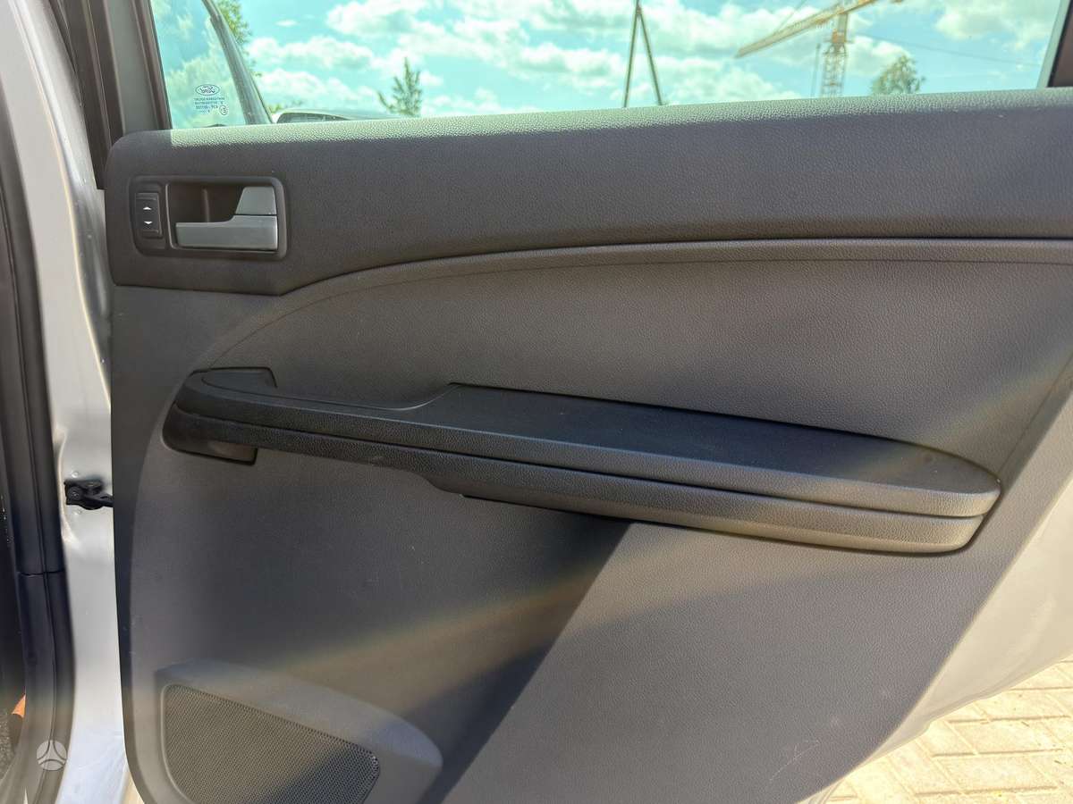Ford C-MAX 2006 — photo 14