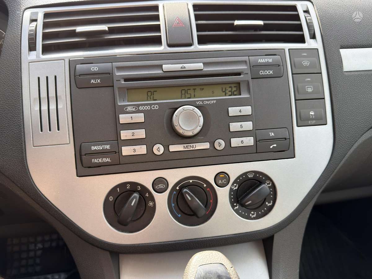 Ford C-MAX 2006 — photo 23