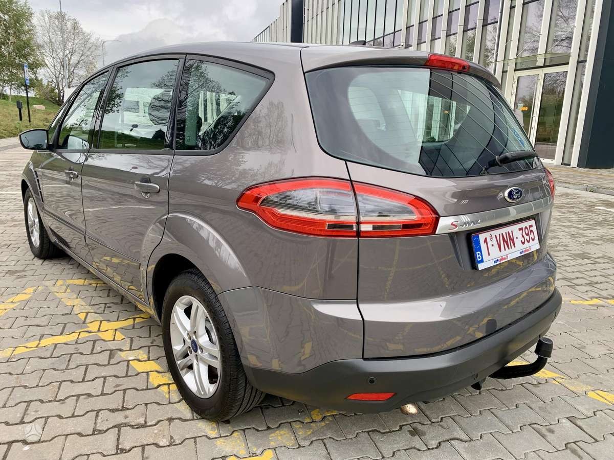Ford S-MAX 2013 — interior