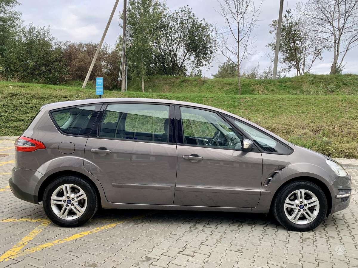 Ford S-MAX 2013 — photo 6