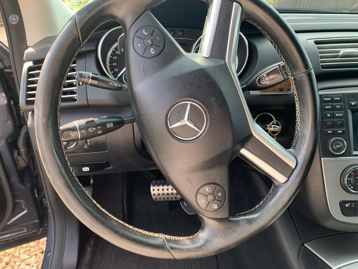 Mercedes-Benz R300 2012 — photo 9