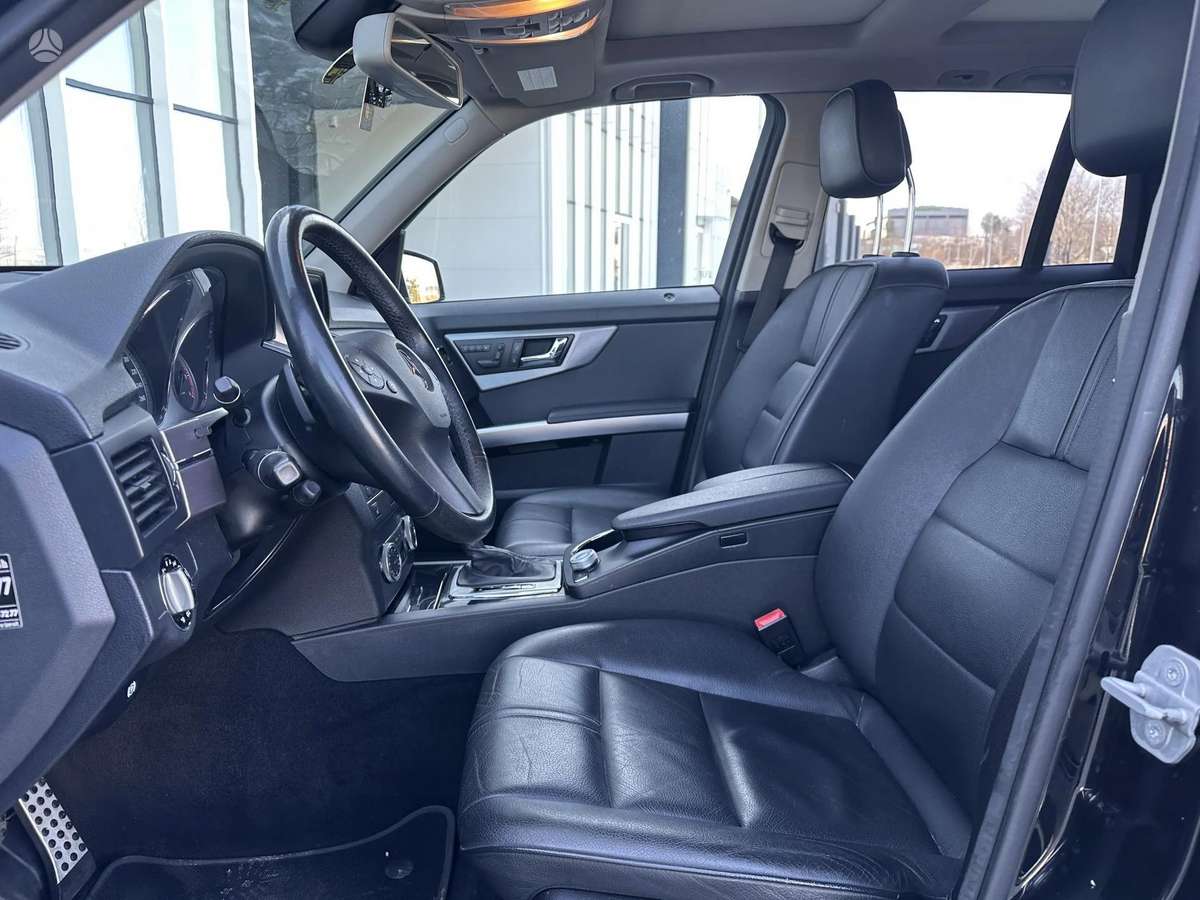 Mercedes-Benz GLK350 2009 — photo 7