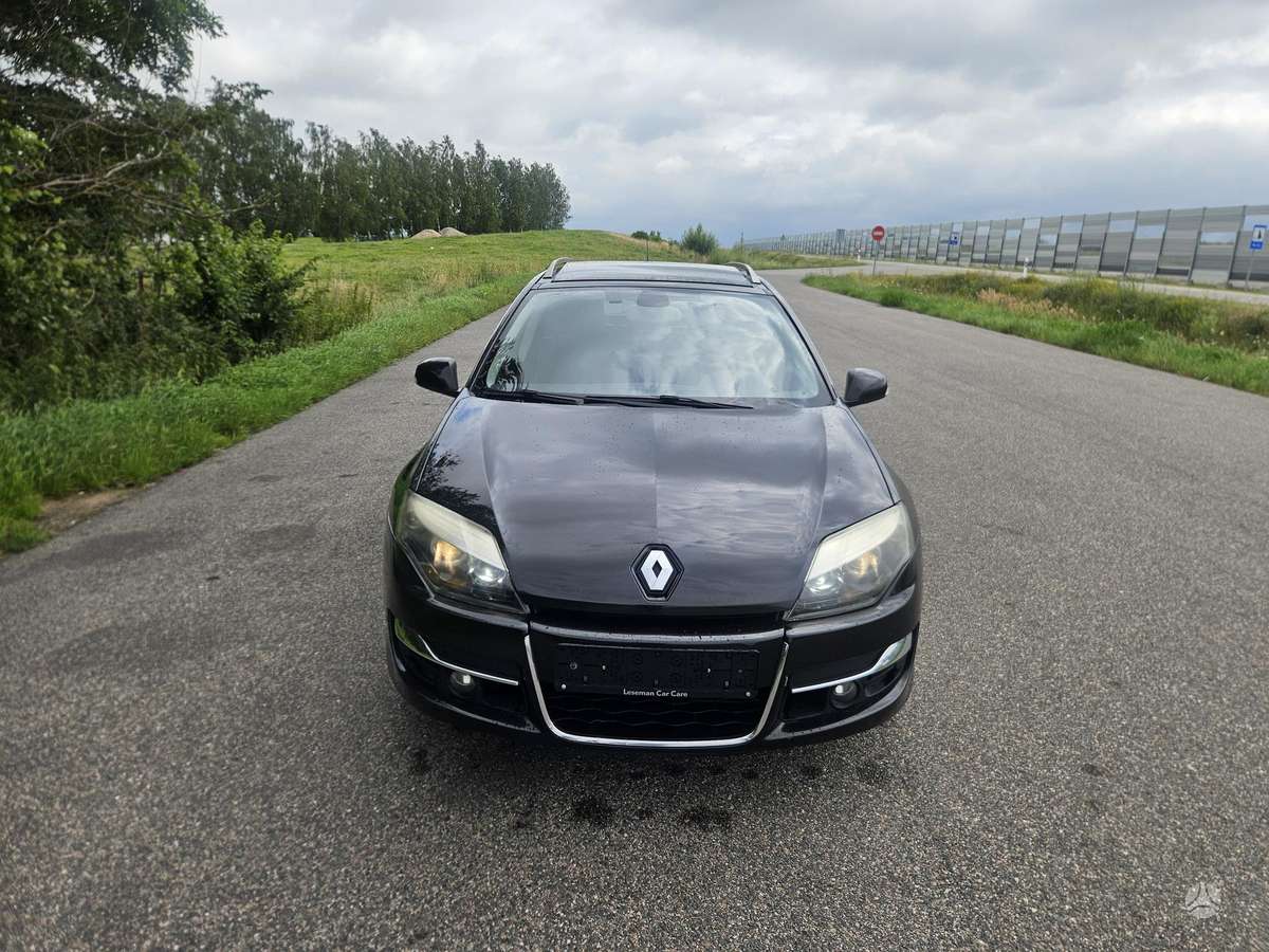 Renault Laguna, 2011