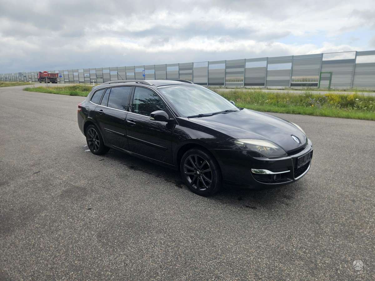 Renault Laguna 2011 — photo 6