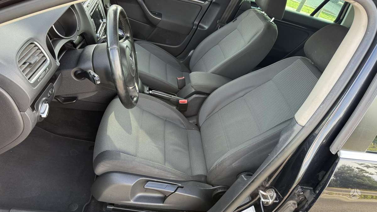 Volkswagen Golf 2012 — photo 14
