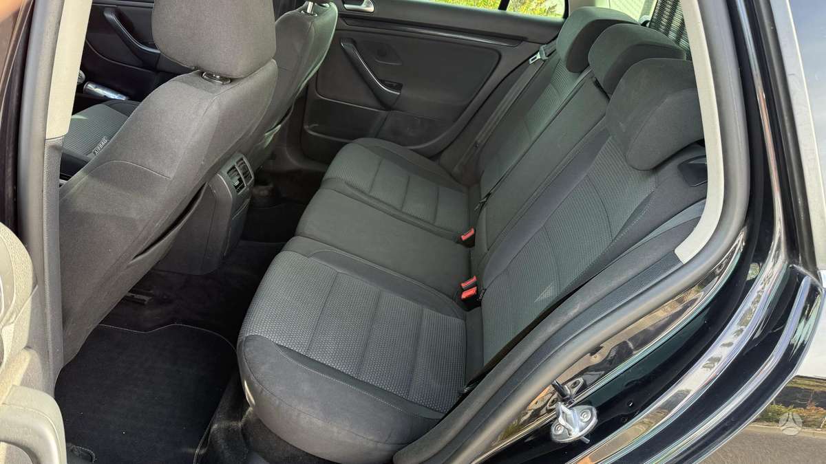 Volkswagen Golf 2012 — photo 15