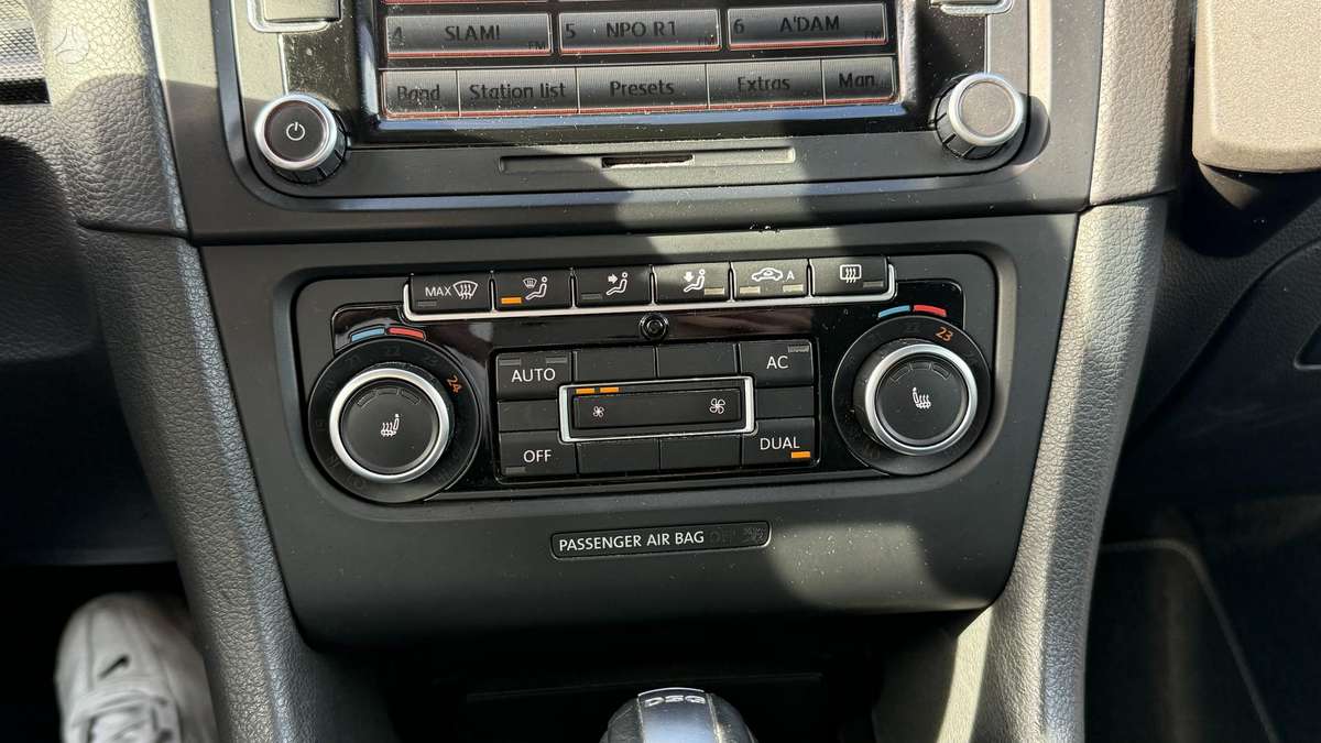 Volkswagen Golf 2012 — photo 18
