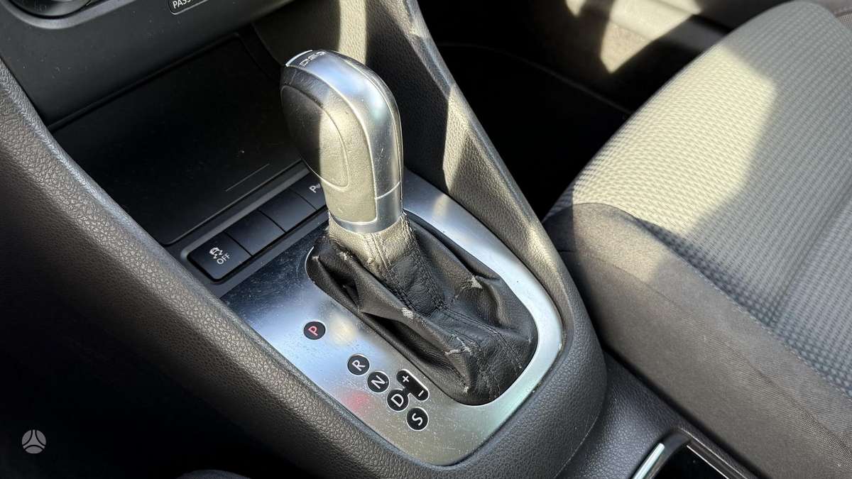 Volkswagen Golf 2012 — photo 20