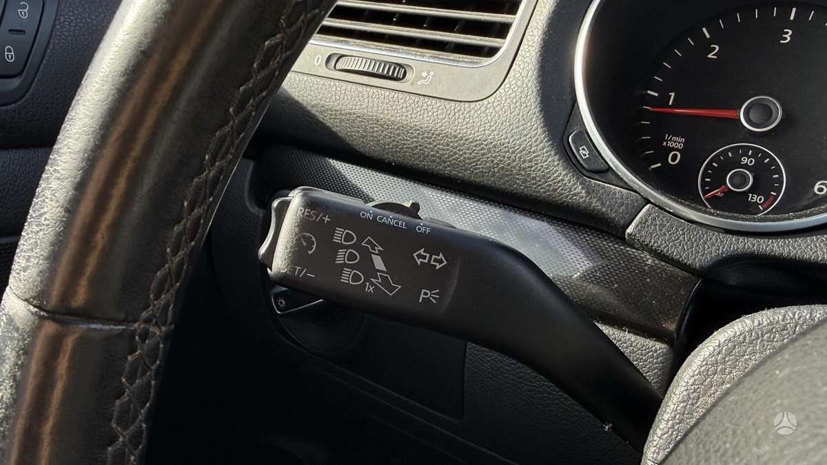 Volkswagen Golf 2012 — photo 21