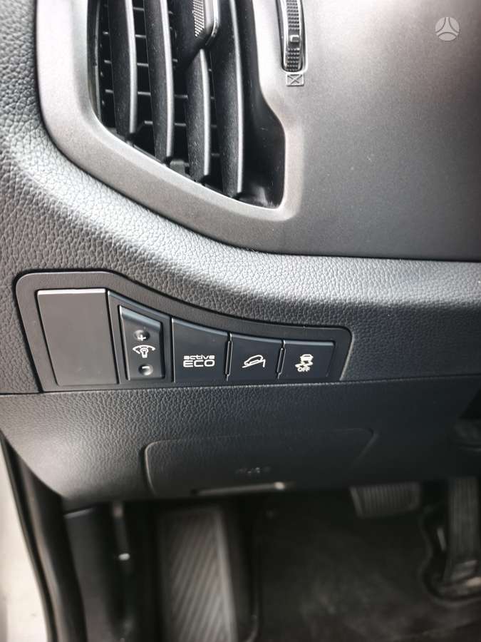 Kia Sportage 2012 — photo 14