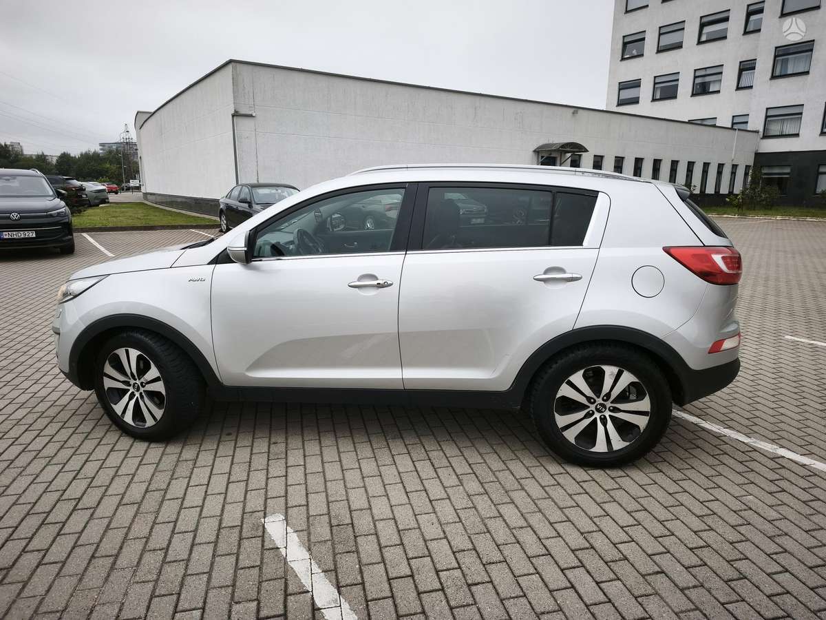 Kia Sportage 2012 — photo 8