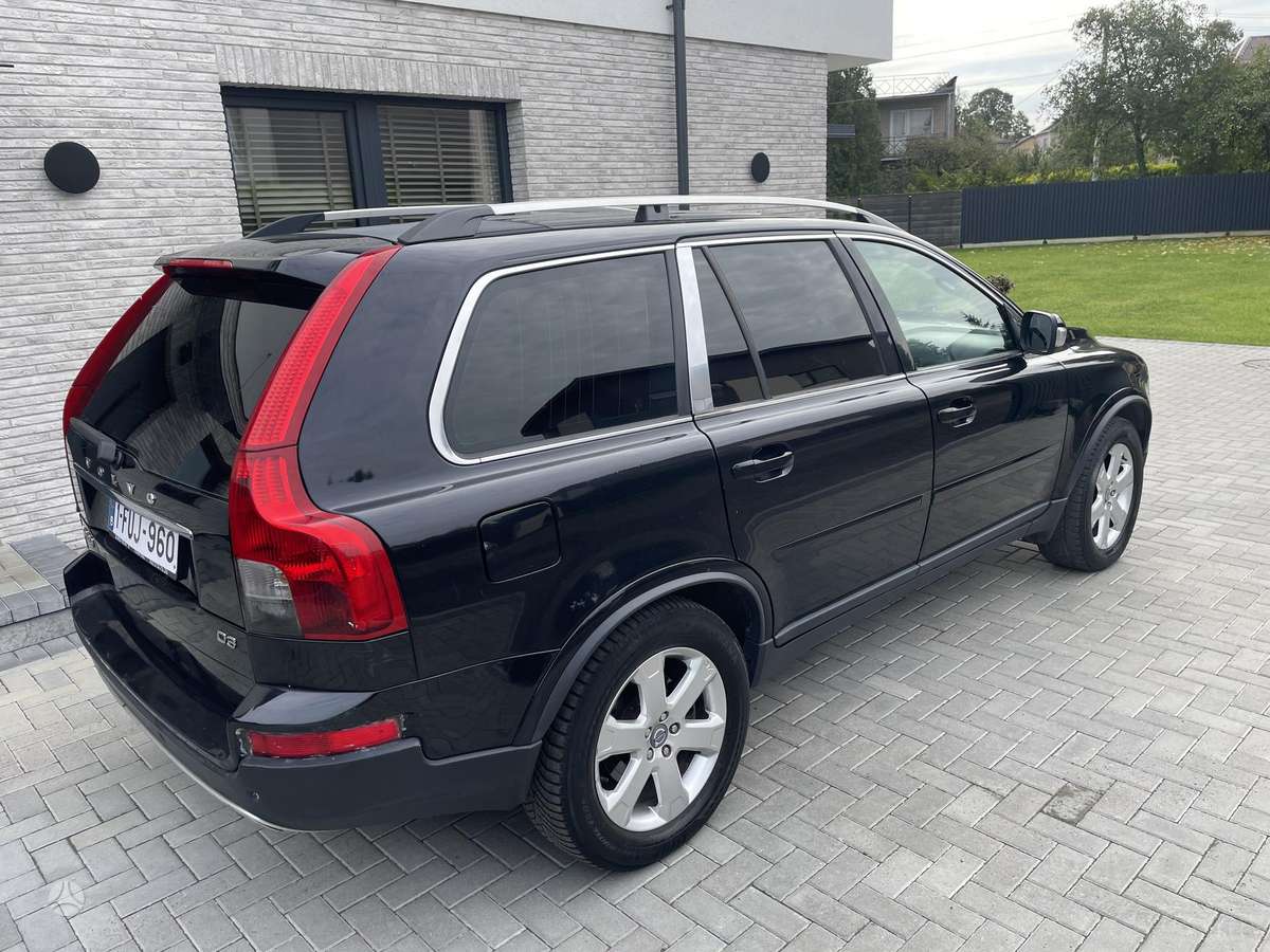 Volvo XC90 2010 — салон
