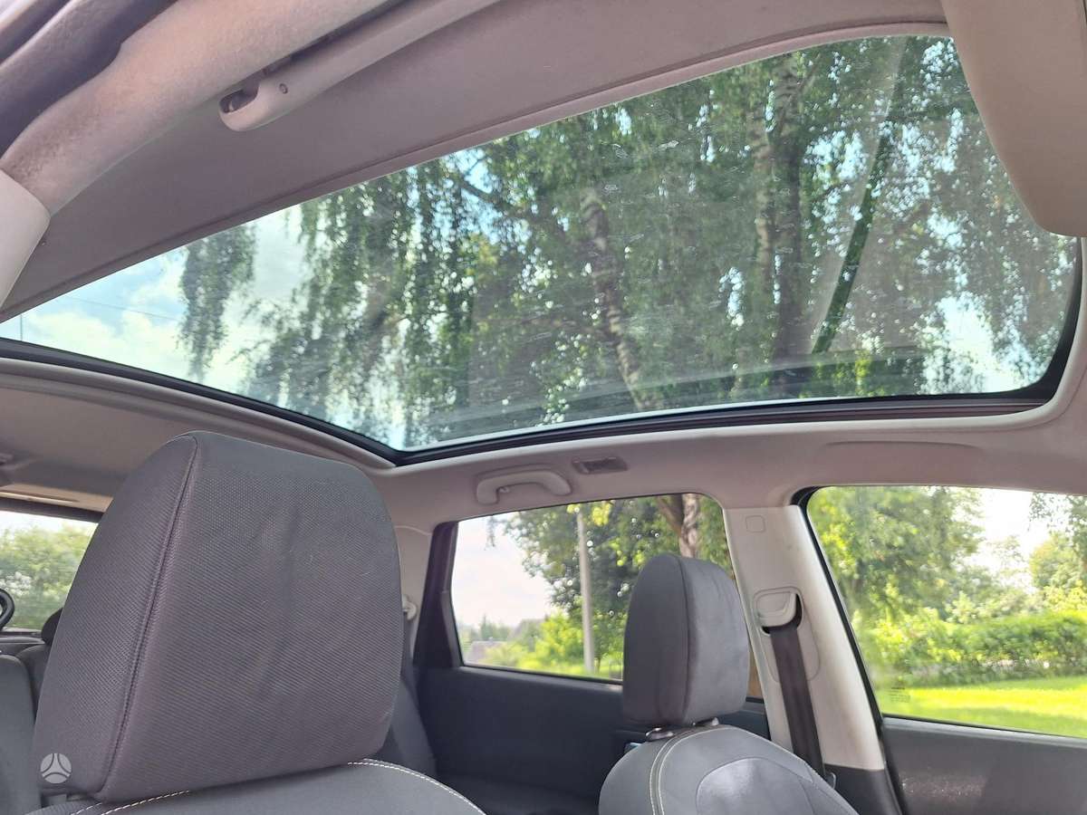 Nissan Qashqai 2010 — photo 6