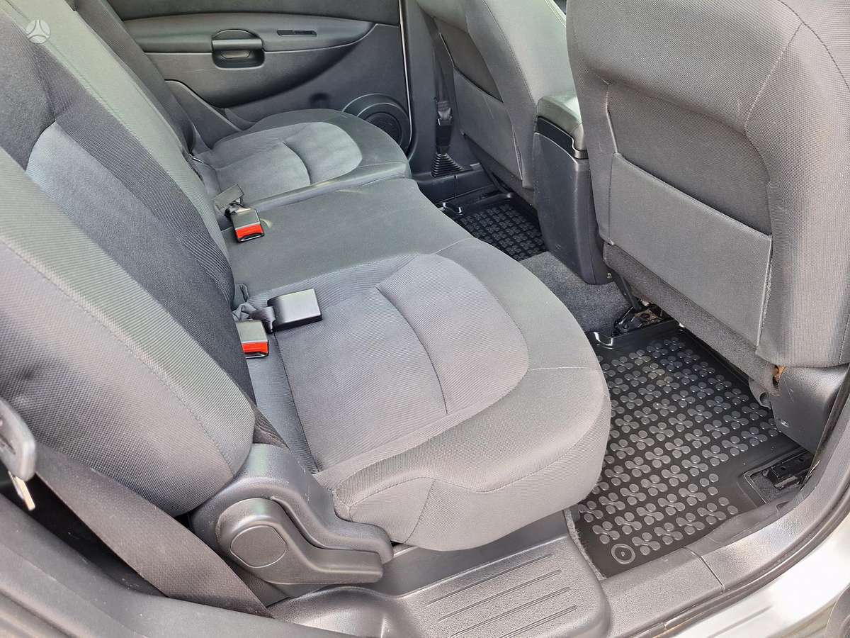 Nissan Qashqai 2010 — photo 8