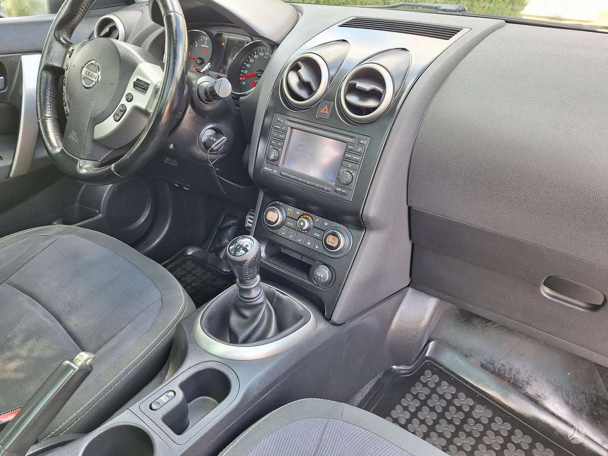 Nissan Qashqai 2010 — photo 9