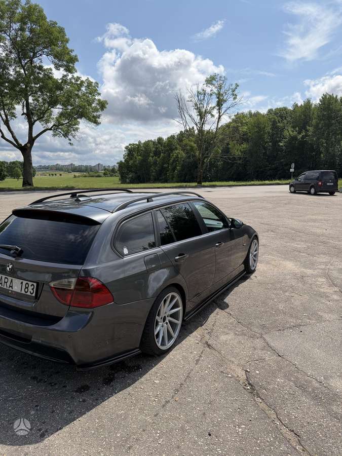 BMW 318 2007 — photo 5