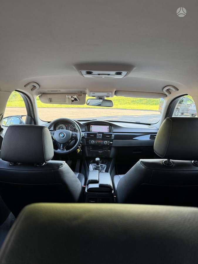 BMW 318 2007 — photo 9