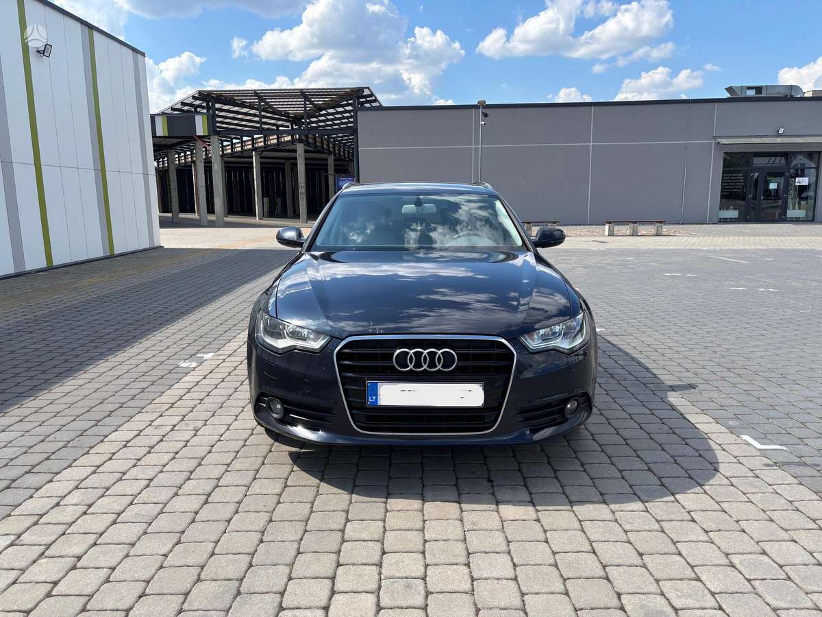 Audi A6 2012 — interior