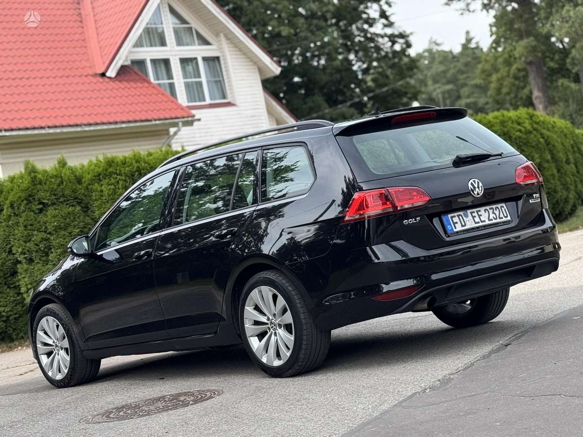 Volkswagen Golf 2015 — engine 1598 cm³, 105 HP (77kW)