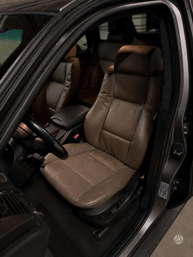 BMW X5 2005 — photo 20