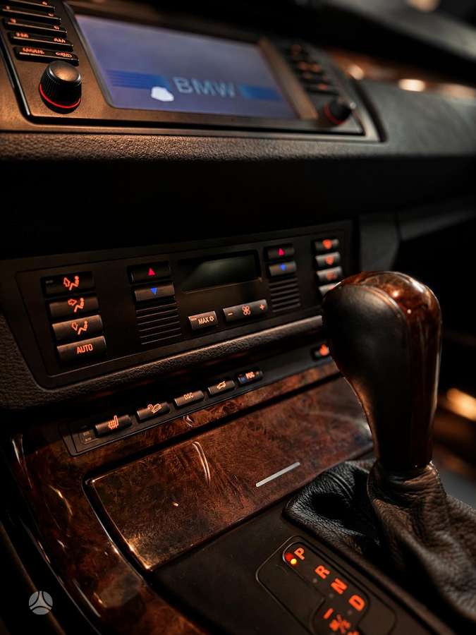 BMW X5 2005 — photo 27