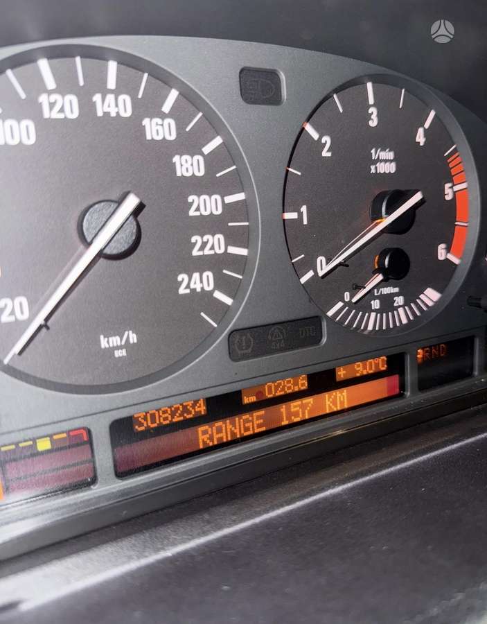BMW X5 2005 — photo 28