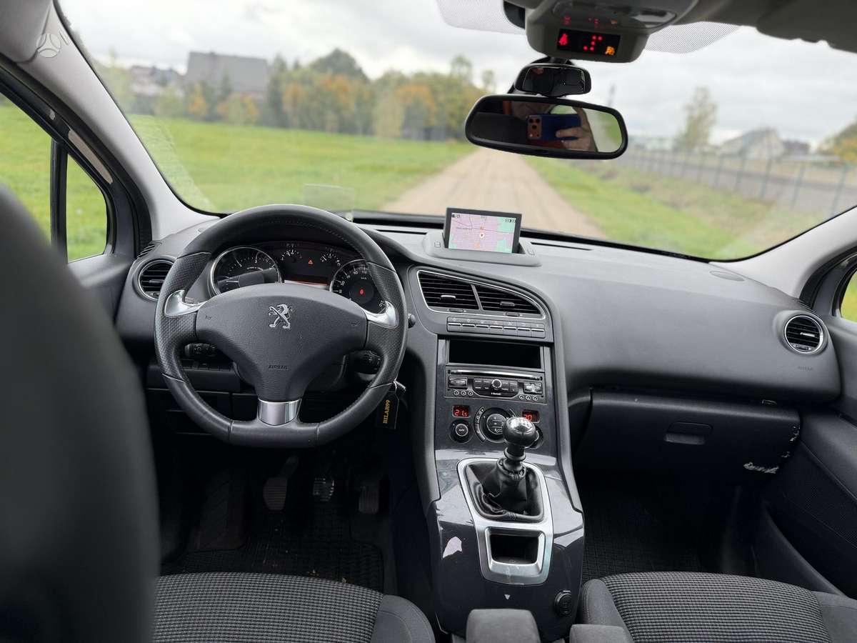 Peugeot 5008 2014 — фото 14