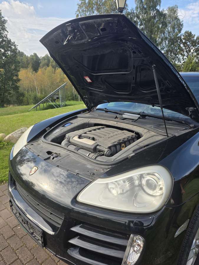 Porsche Cayenne 2009 — вигляд ззаду