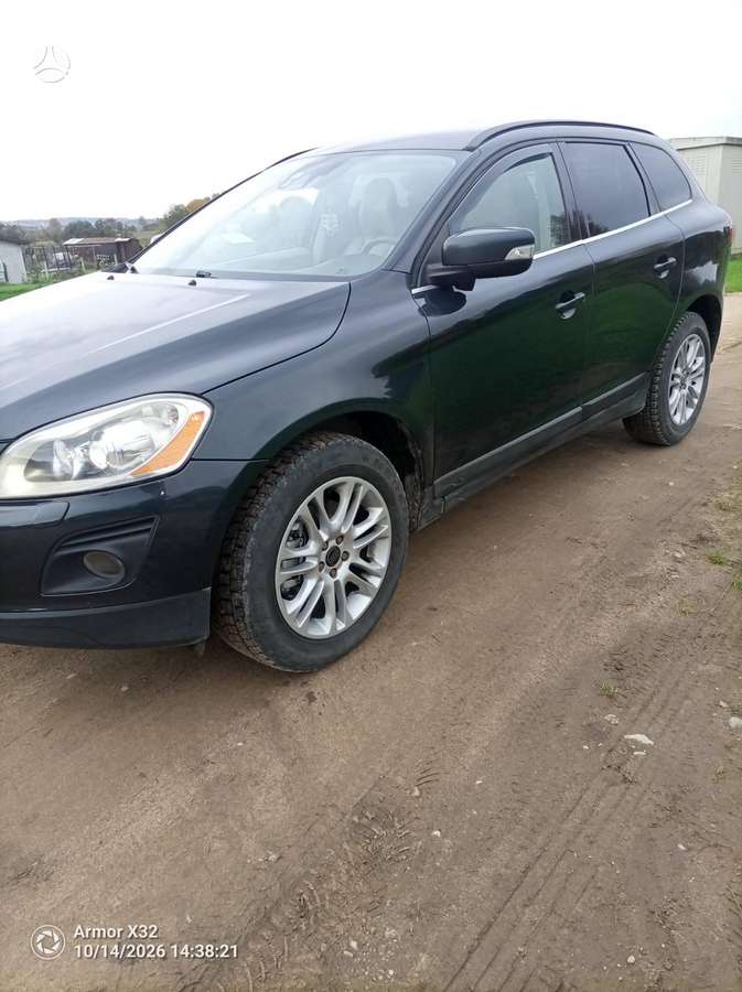 Volvo XC60 2009 — rear view