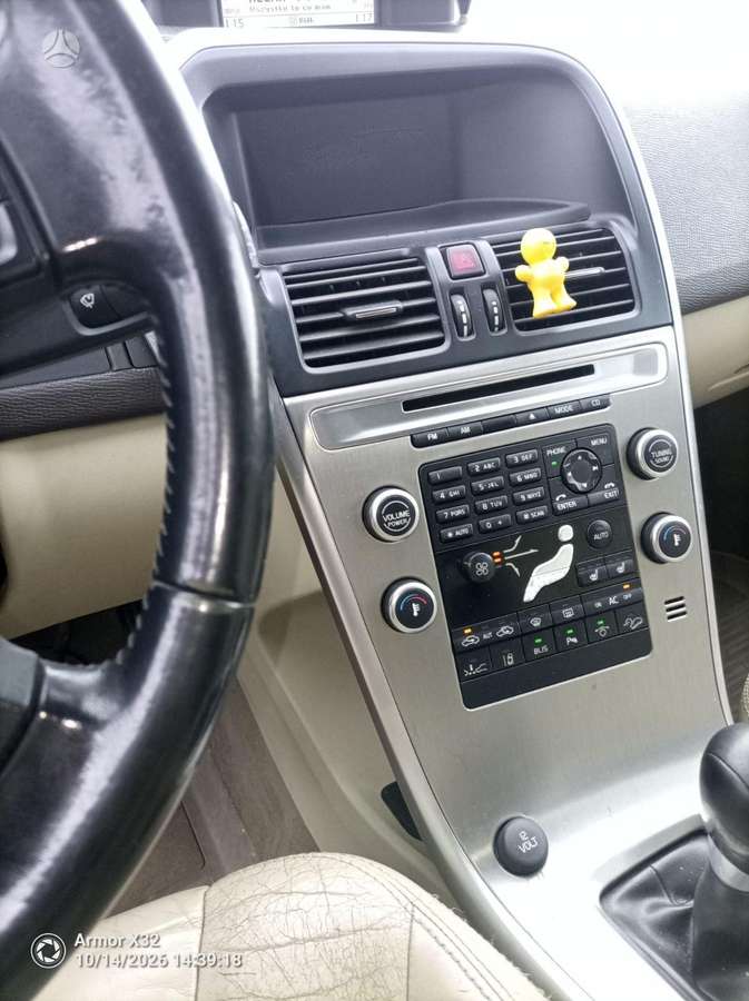 Volvo XC60 2009 — photo 5
