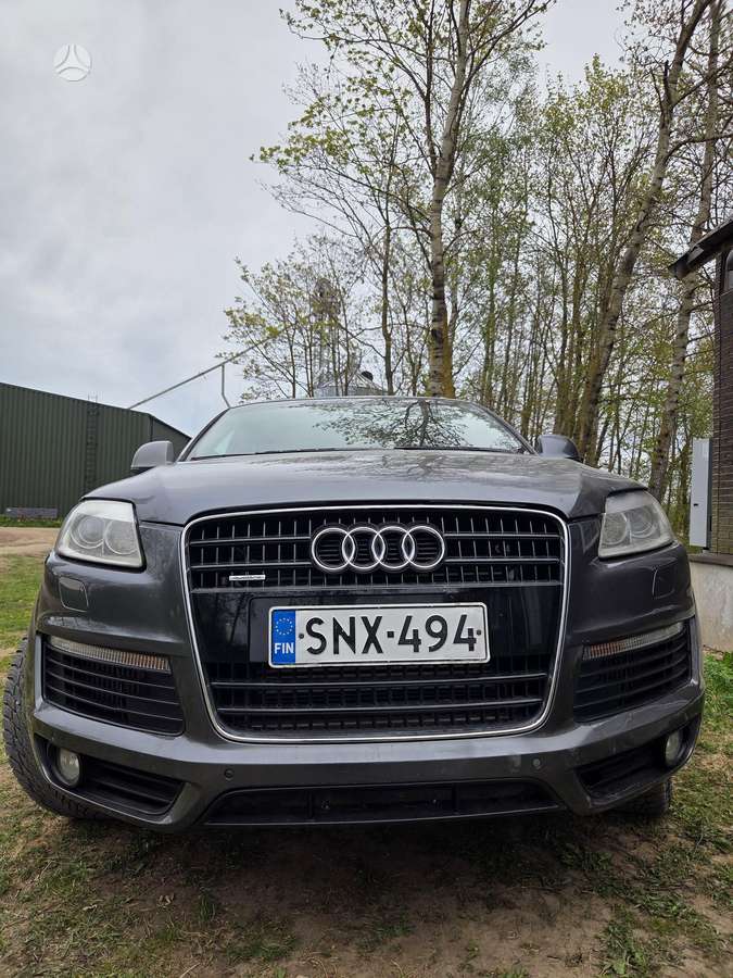 Audi Q7 2007 — салон