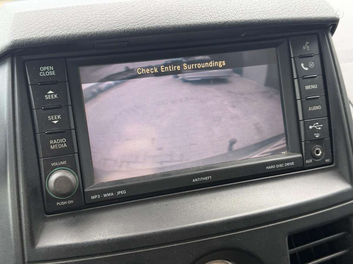 Chrysler Grand 2009 — photo 24