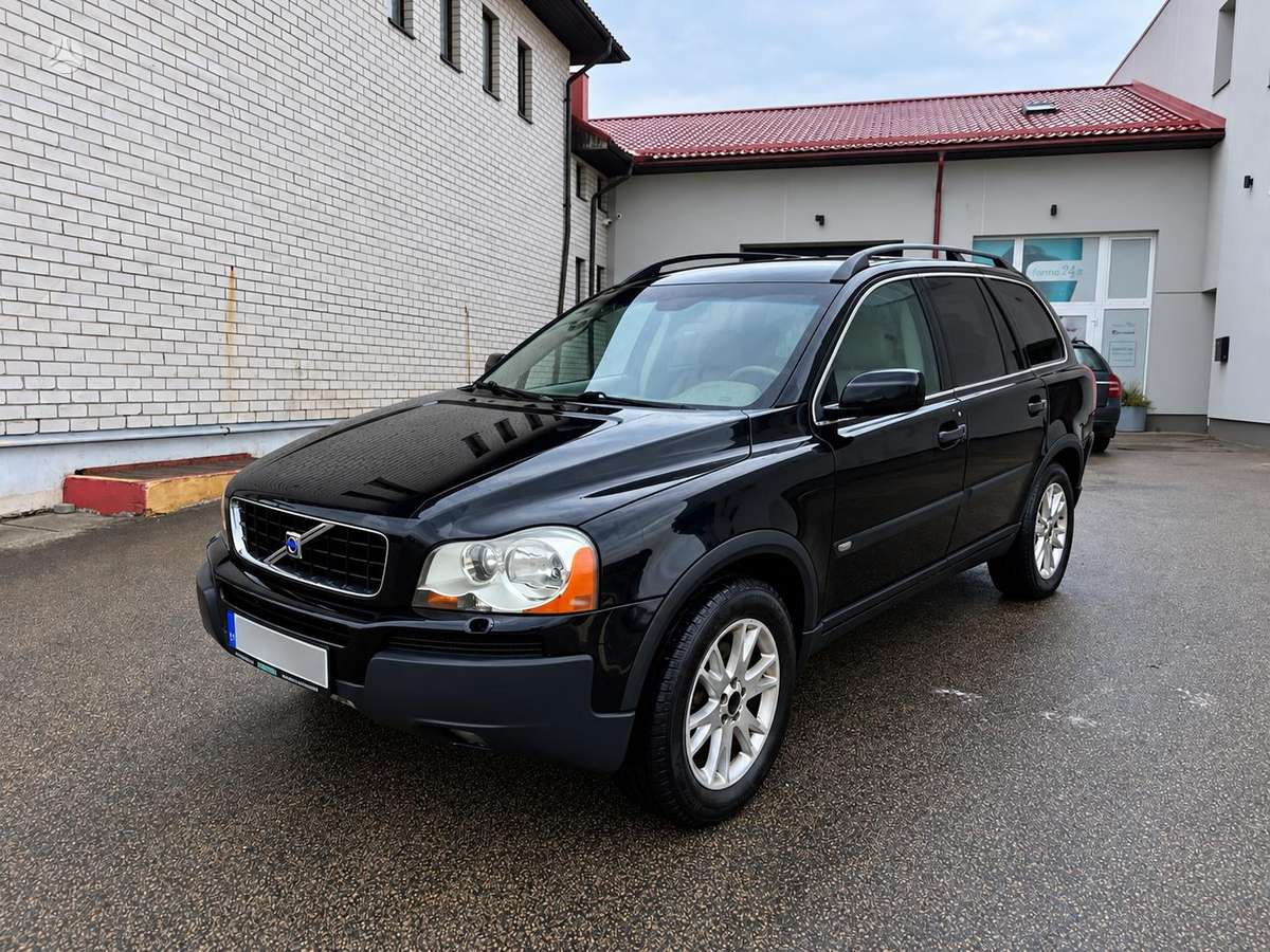 Volvo XC90 2004 — вигляд ззаду