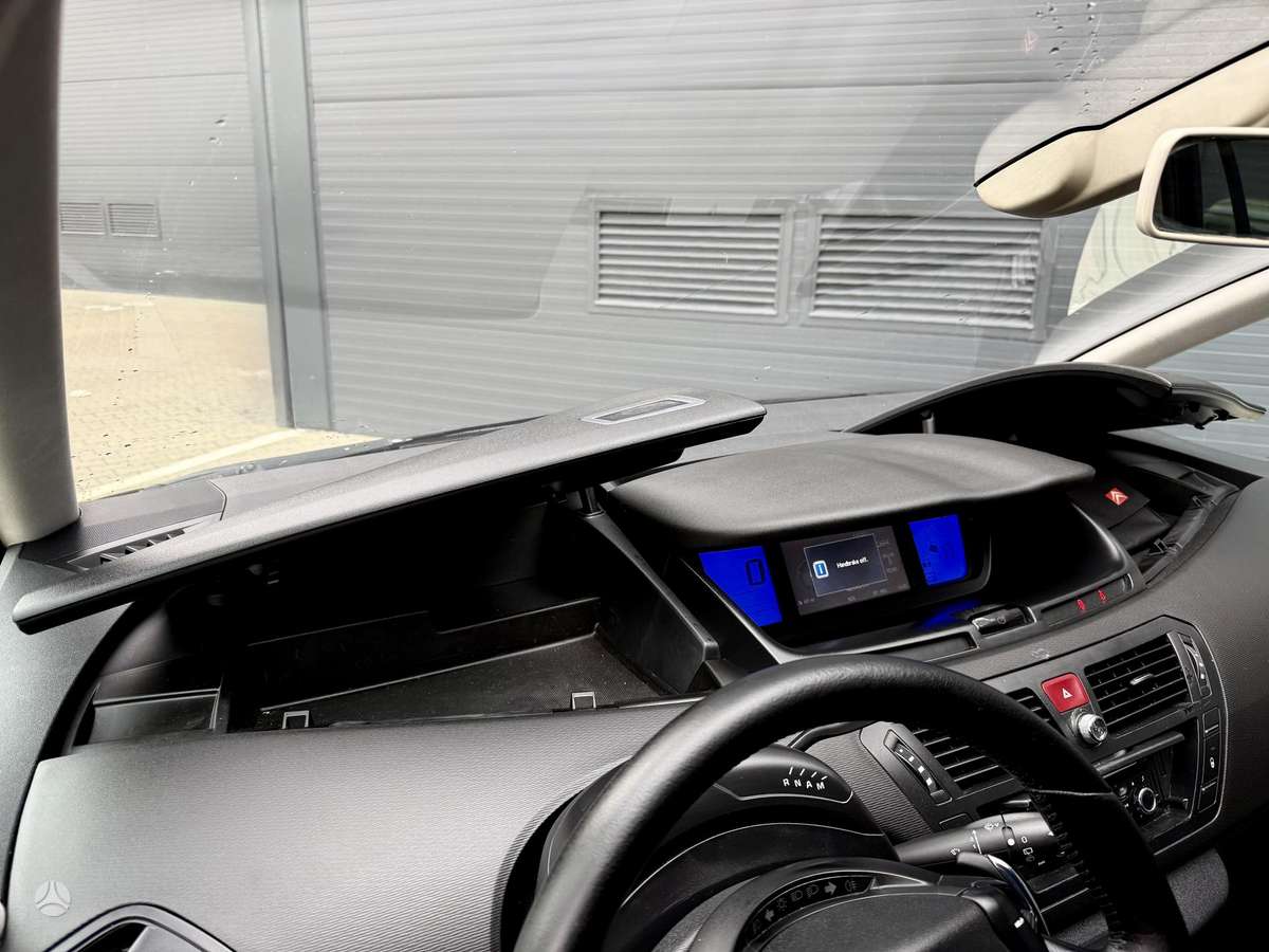 Citroen Grand 2009 — photo 20