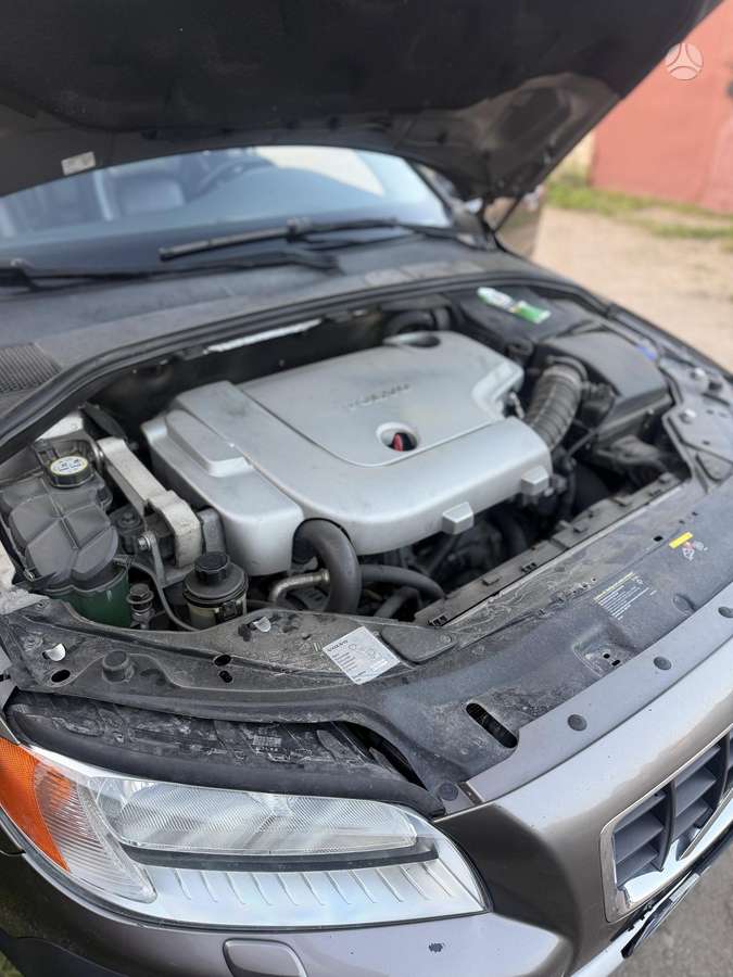 Volvo XC70 2008 — photo 17