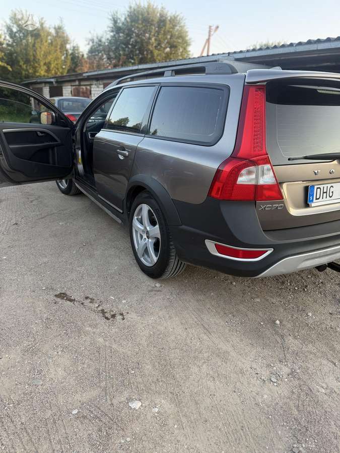 Volvo XC70 2008 — photo 9