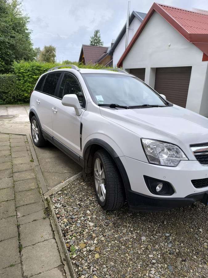 Opel Antara 2011 — вигляд ззаду