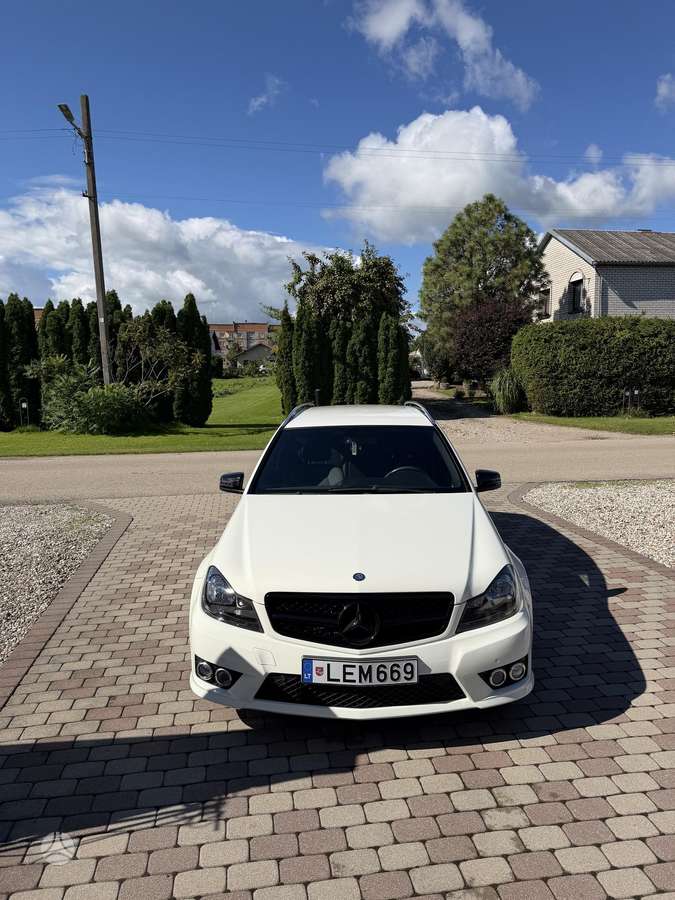 Mercedes-Benz C200 2011 — авто для ЗСУ з Європи