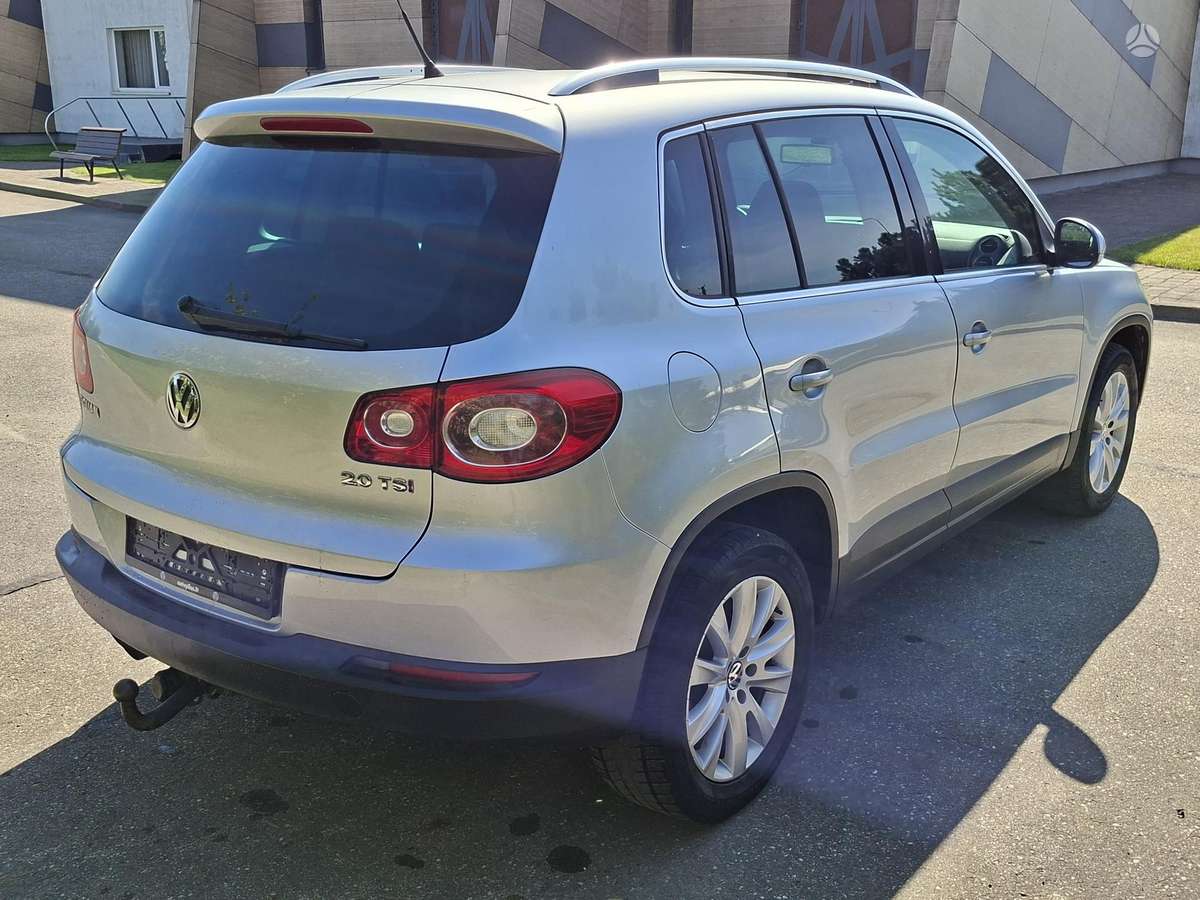 Volkswagen Tiguan 2008 — салон