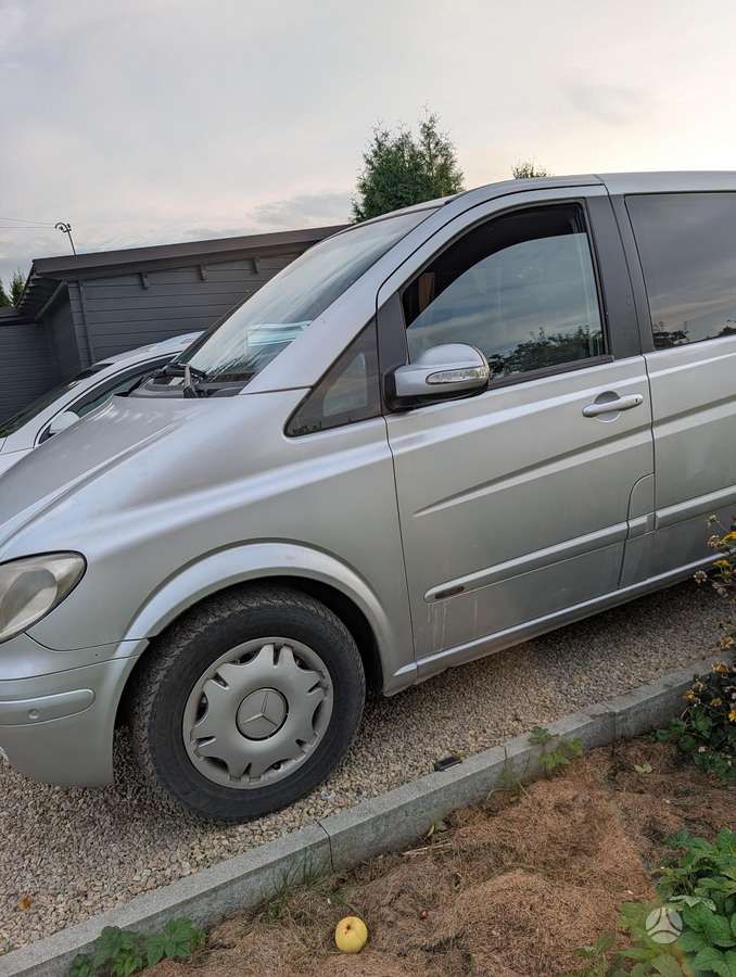 Mercedes-Benz Viano 2007 — салон