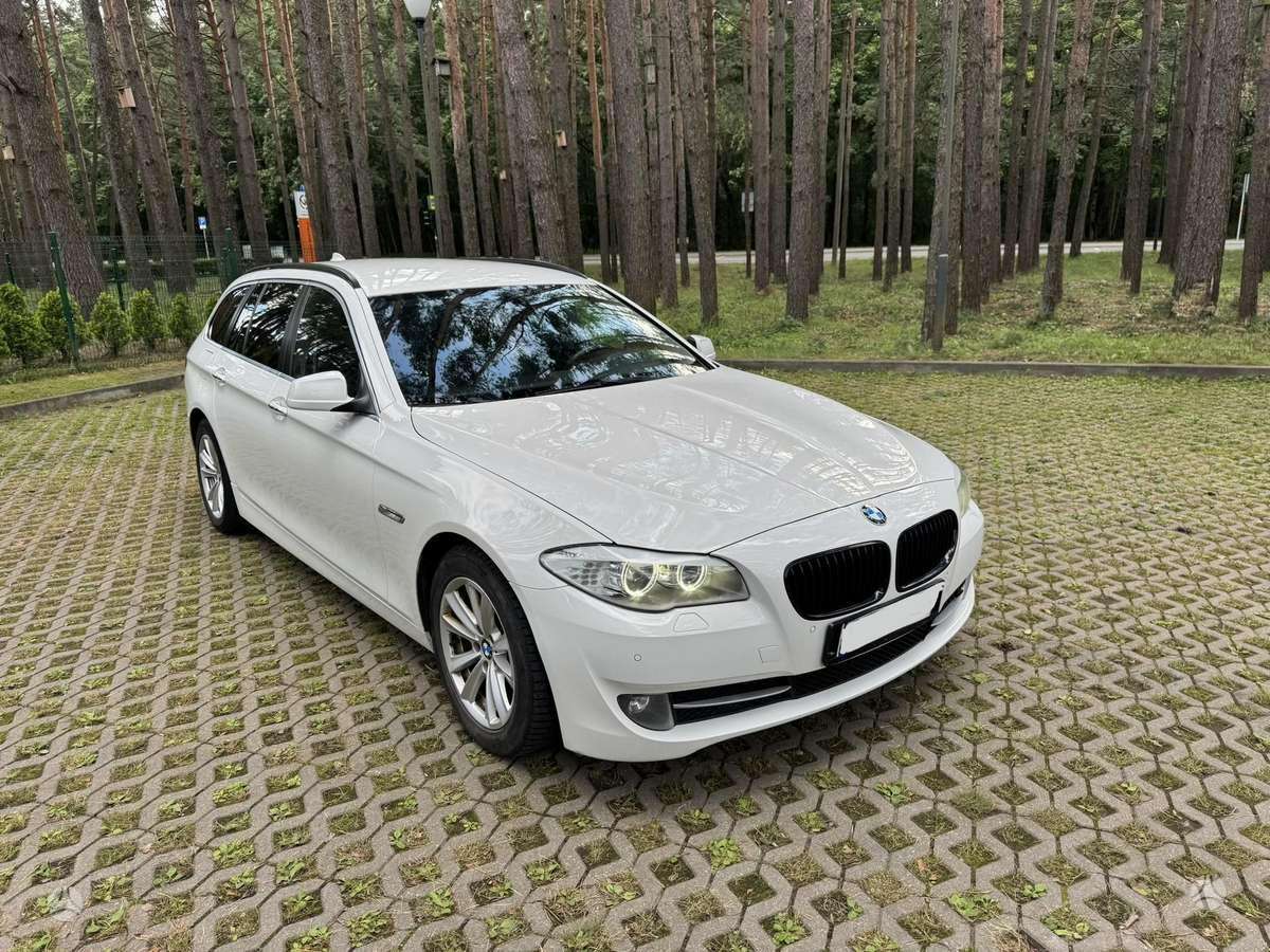 BMW 520, 2011