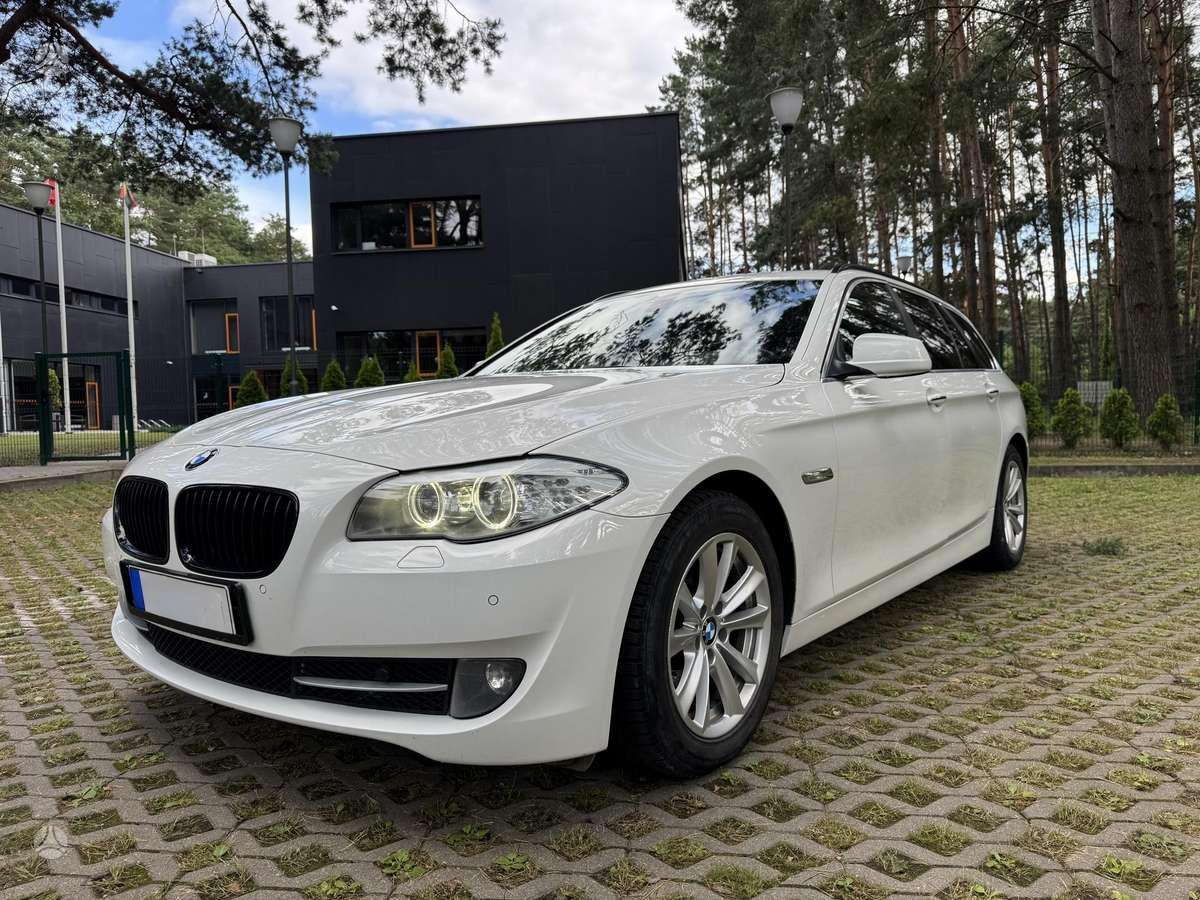 BMW 520 2011 — фото 20