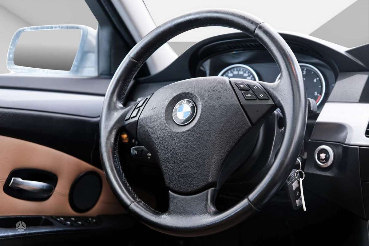 BMW 520 2009 — photo 6