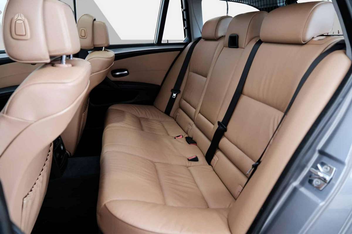BMW 520 2009 — photo 8