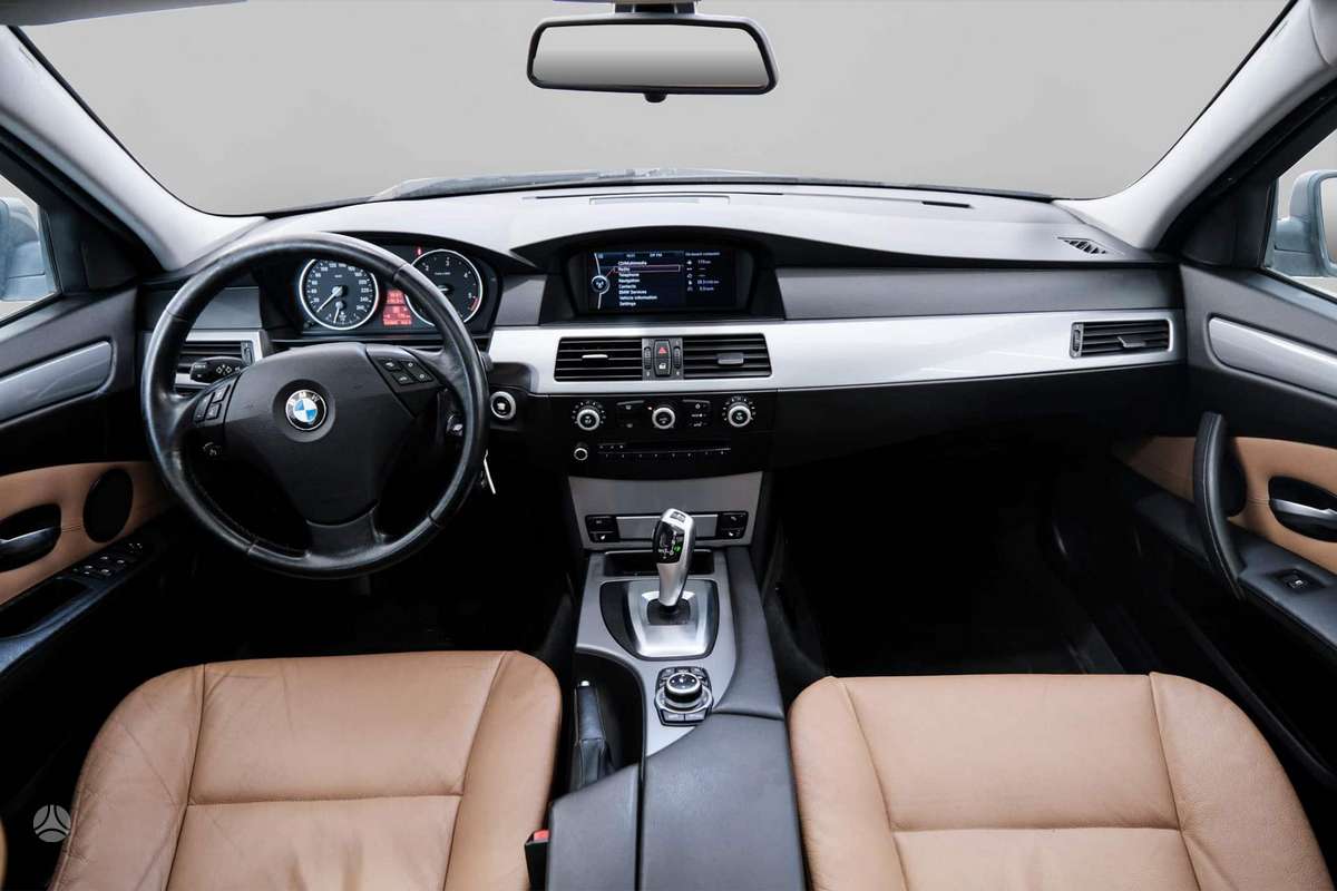 BMW 520 2009 — photo 9