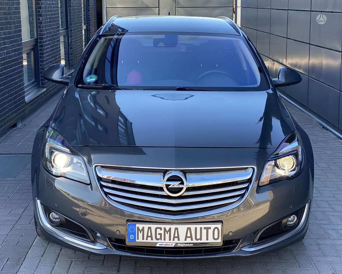 Opel Insignia 2015 — салон